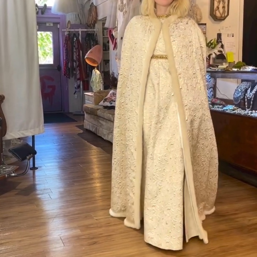 1960’s 60s Vintage 2PC Brocade gown dress full length faux fur CAPE
